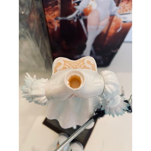 NieR: Automata 2B White Dress Interchangeable Heads Figure - Picture 11 of 11